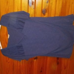 women 1x blue short sleeve design at shoulders